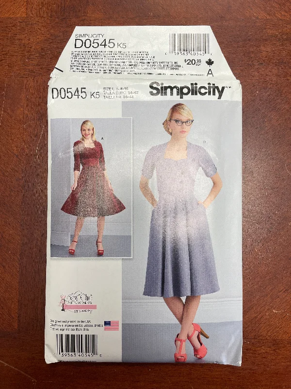 2016 Simplicity 0545 Pattern - Dress FACTORY FOLDED Tunics Spring floral