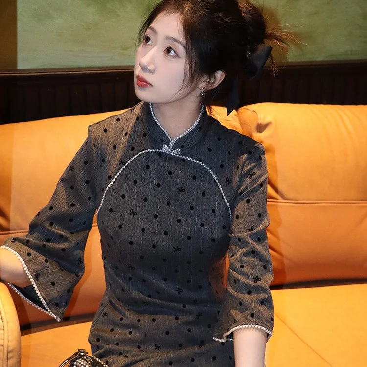 Vintage Retro Qipao Dress with Jacquard Fabric Polka Dots Pattern Lace Edge and Trumpet Sleeves Tunics Evening elegant