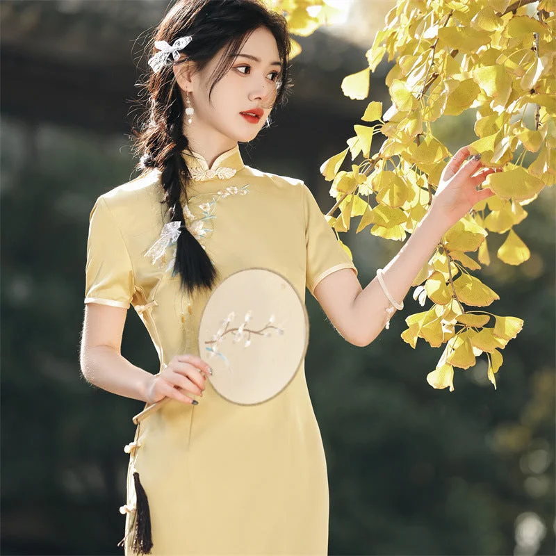 Full Length Floral Embroidery Cheongsam Dress Long and Breathable Qipao Tunics Plaid country
