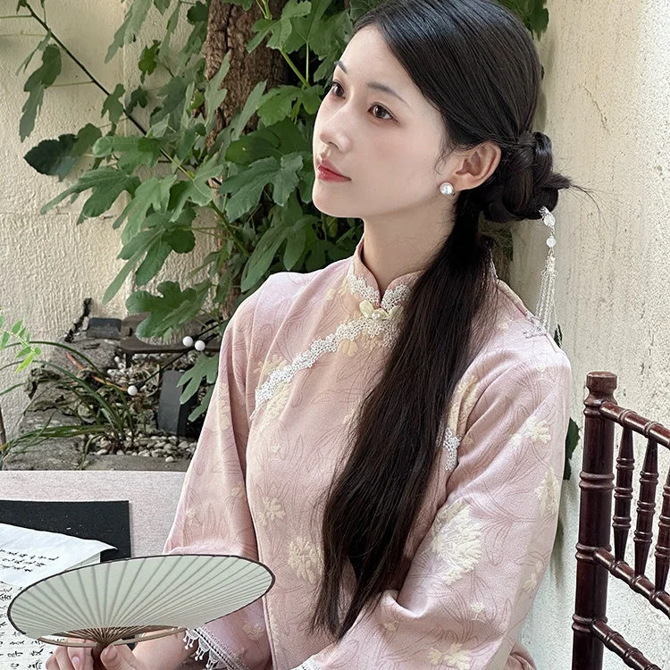 Vintage Retro Floral Qipao Dress with Jacquard Fabric Lace Edge and Trumpet Sleeves Tunics Office stylish