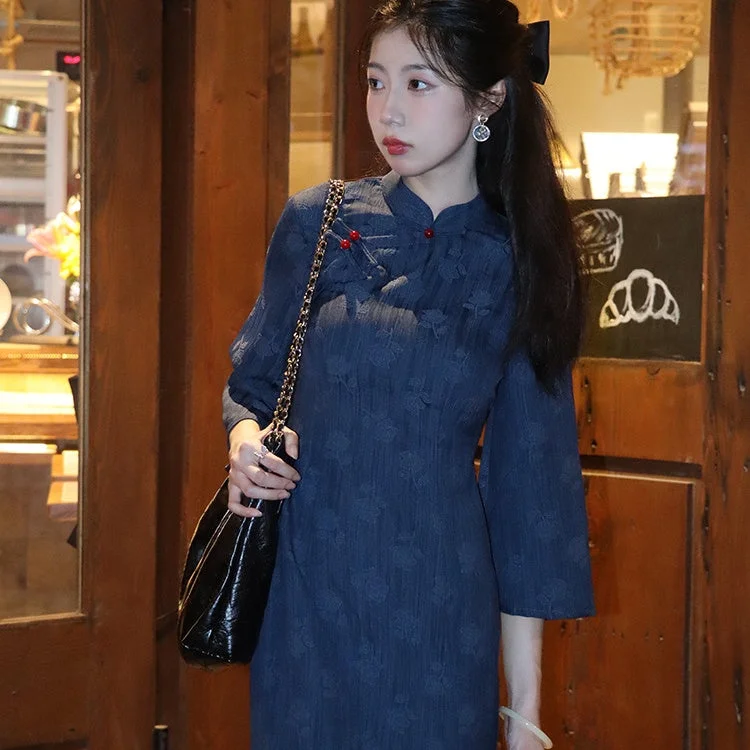 Vintage Retro Qipao Dress with Jacquard Fabric Mandarin Collar High Slit and Trumpet Sleeves Tunics Travel practical