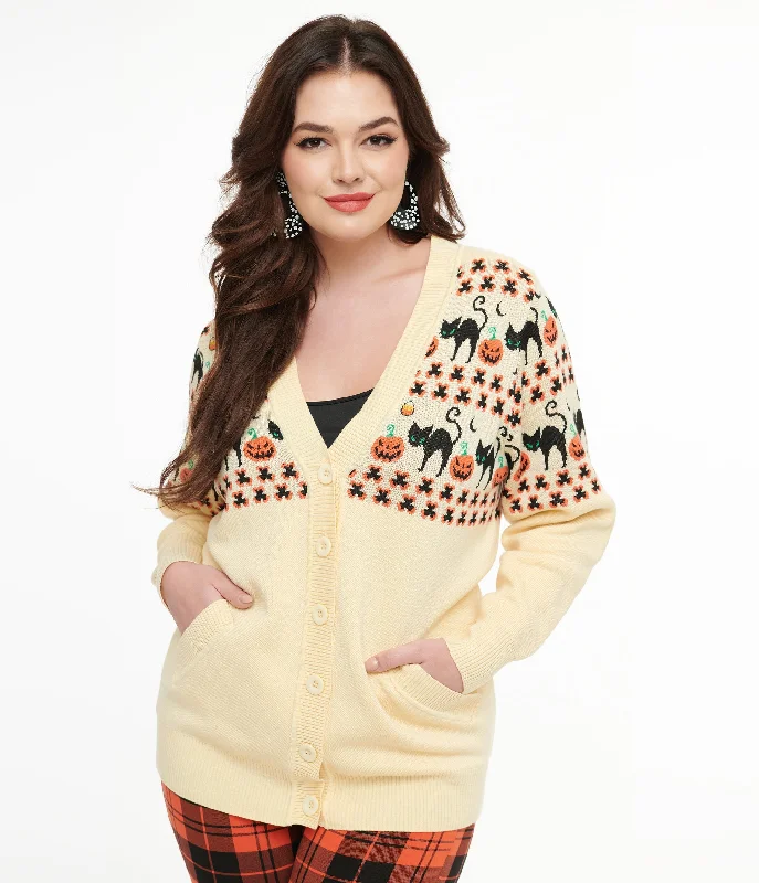 Unique Vintage 1960s Ivory & Orange Halloween Print Cardigan Stylish Fashionable Trendy Unique Vintage 1960s Ivory & Orange Halloween Print Cardigan Stylish Fashionable Trendy